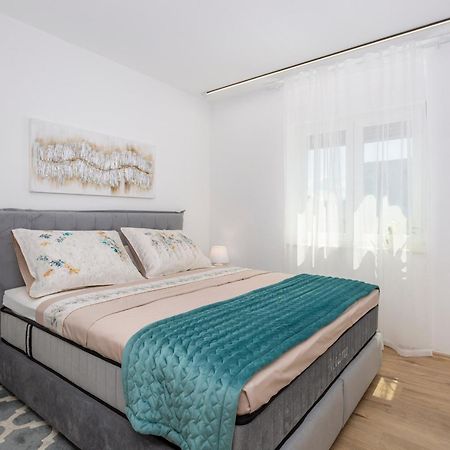 Brand New Apartment Close To The Beach, City Center And University Of Rijeka - Apartment Karlo Exteriör bild