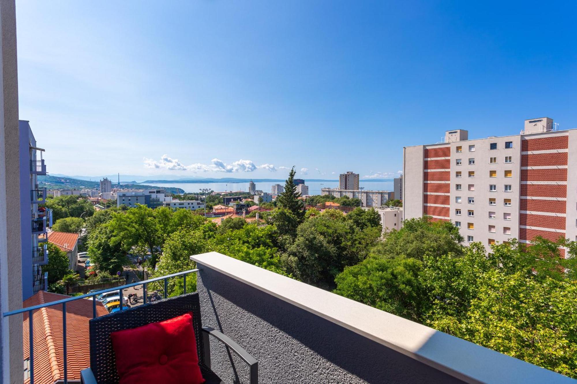 Brand New Apartment Close To The Beach, City Center And University Of Rijeka - Apartment Karlo Exteriör bild