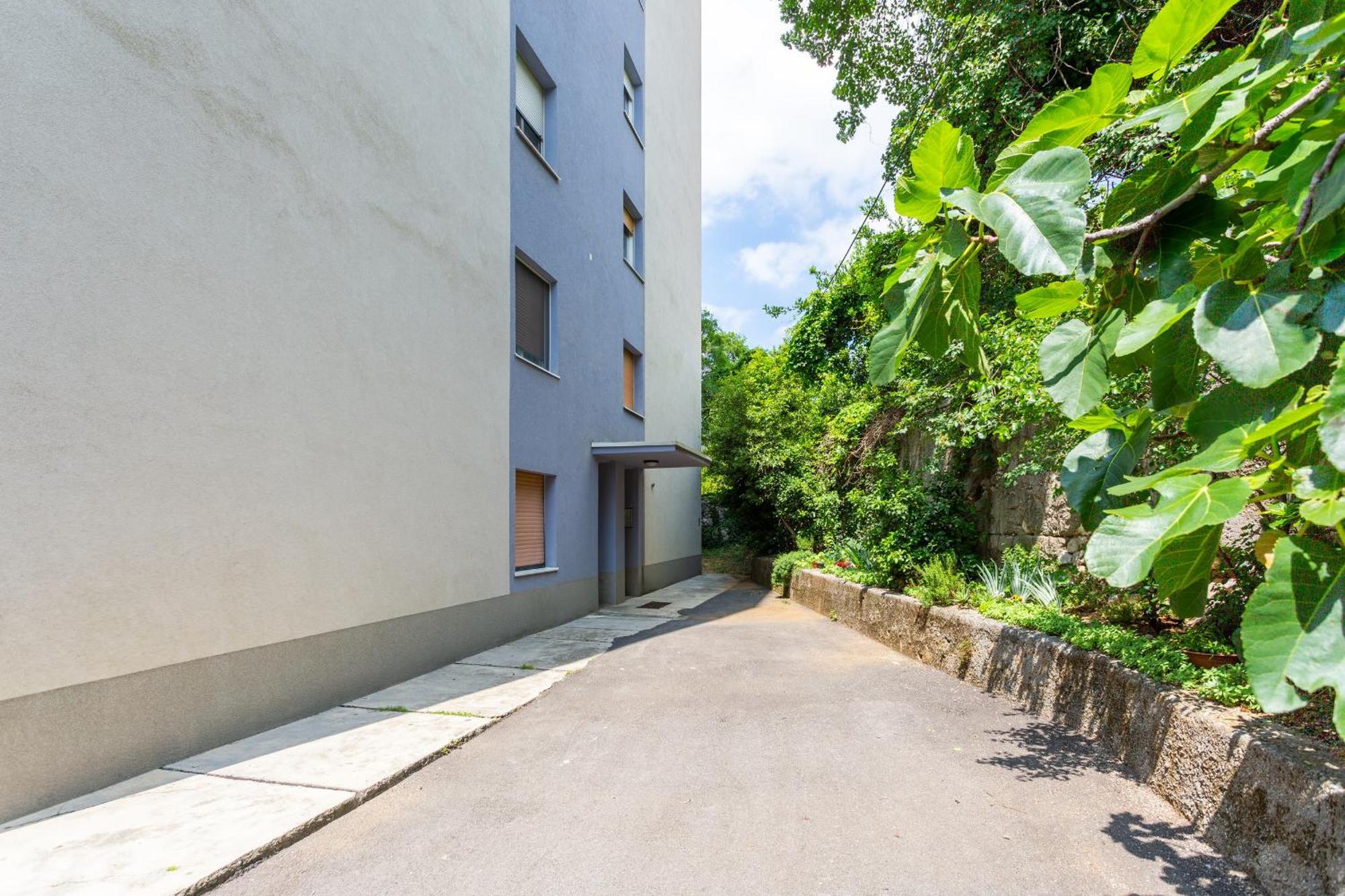 Brand New Apartment Close To The Beach, City Center And University Of Rijeka - Apartment Karlo Exteriör bild
